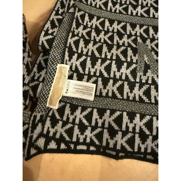 Michael Kors‎ 2 Piece Set SCARF, HAT Silver Lg Mk Logo Silver Black & Gray New - Picture 9 of 10